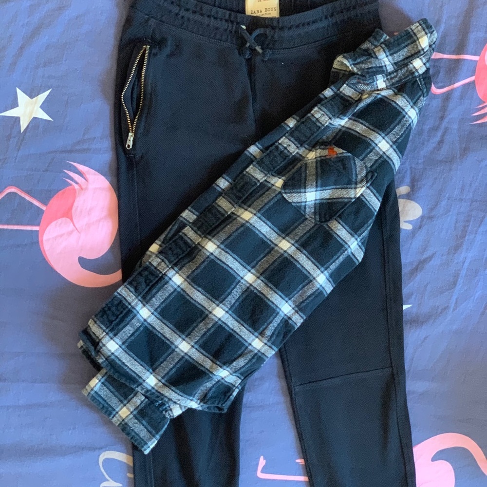 BOY’S CLOTHES - Picture 7 of 14